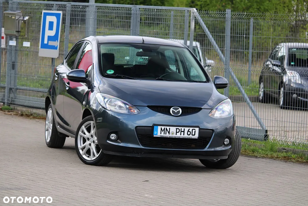 Mazda 2 - 5
