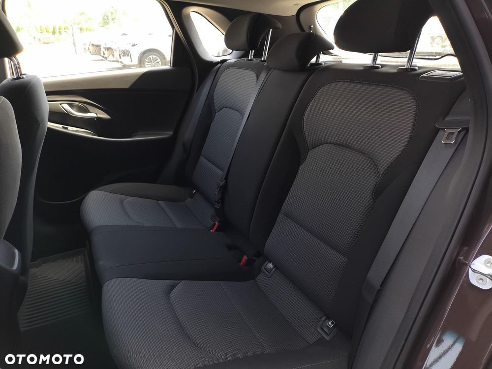 Hyundai i30 1.4 Comfort - 24