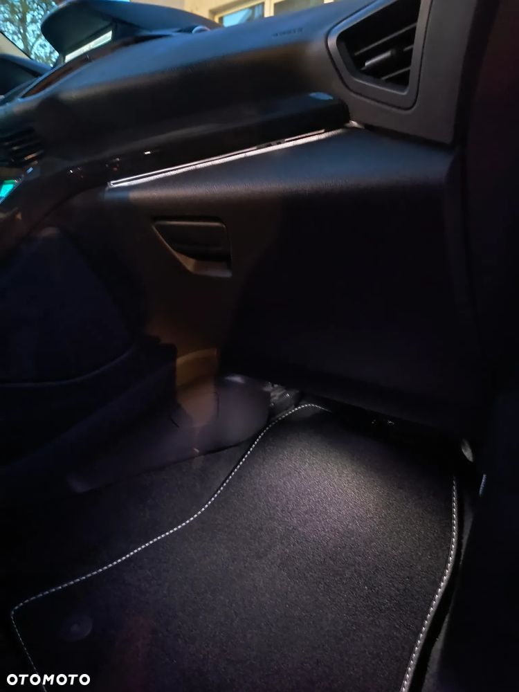 Ford Kuga 2.0 TDCi 4x2 Titanium - 32