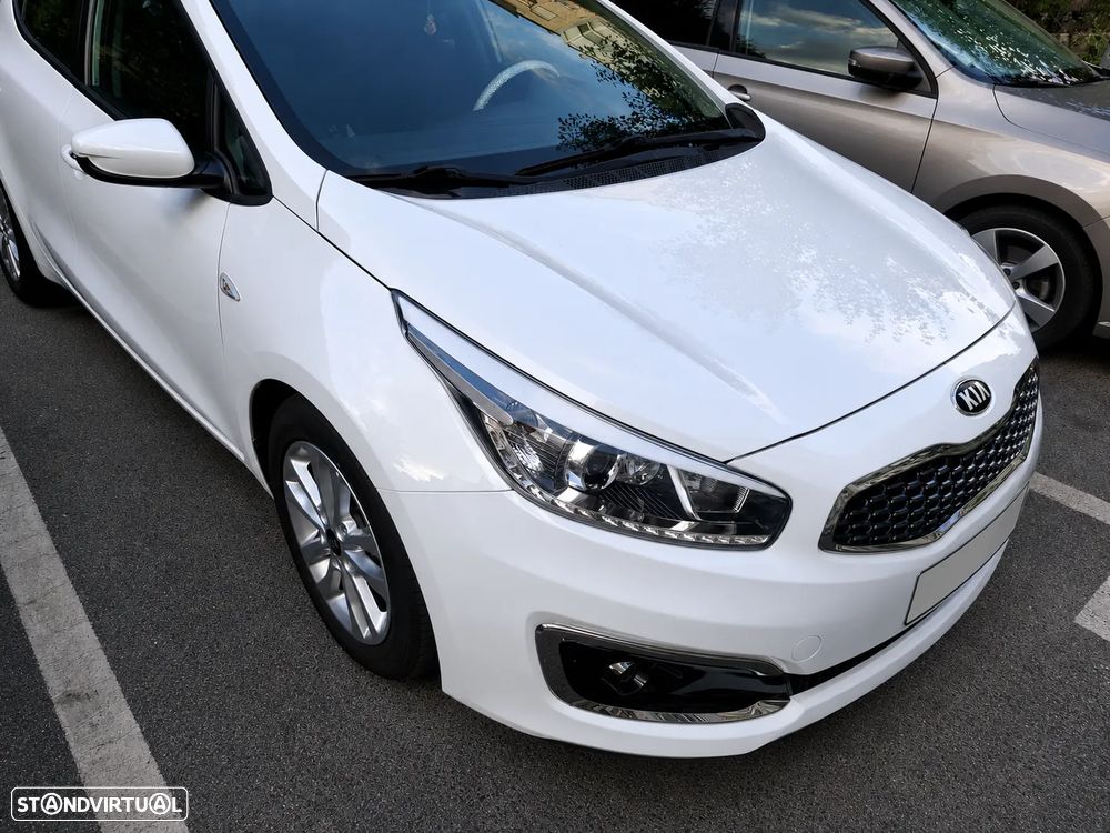 Kia Ceed 1.0 T-GDI Nav Line - 2