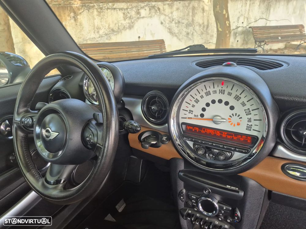 MINI 3 Portas Cooper D Aut. Baker Street - 17