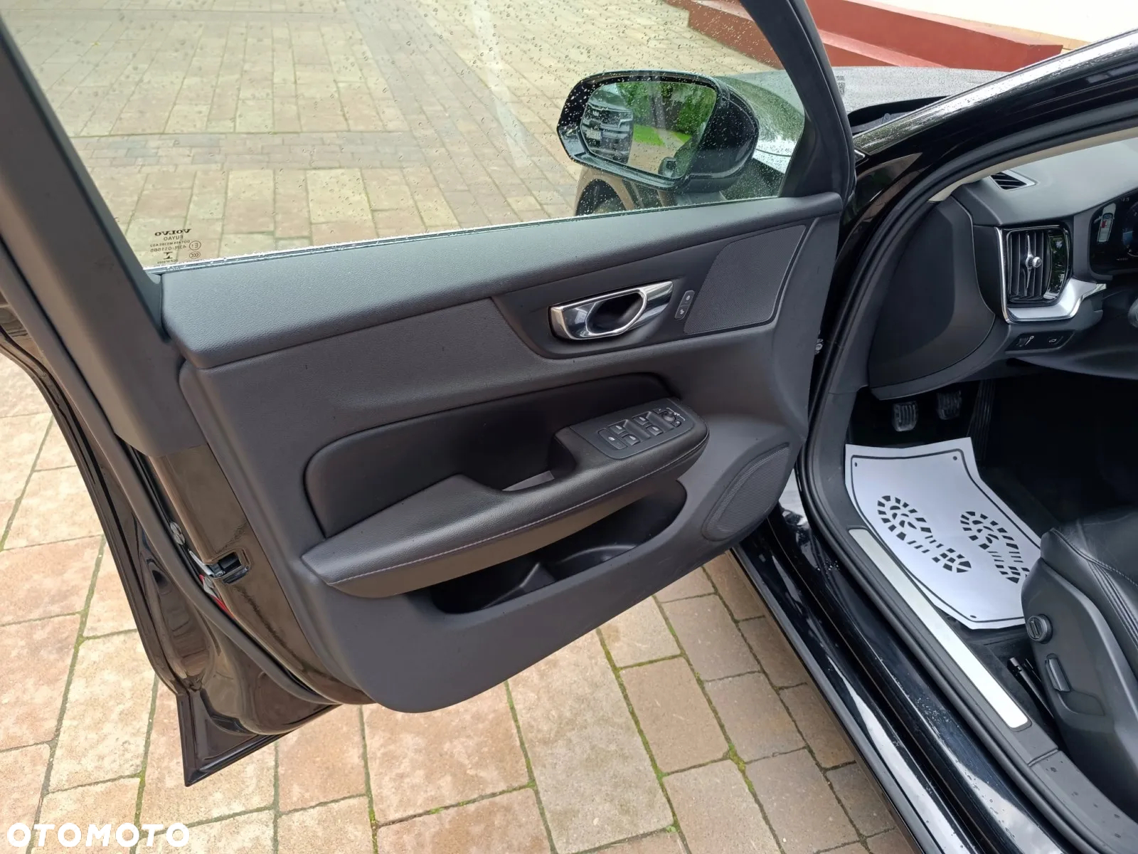 Volvo V60 D3 Momentum Pro - 21