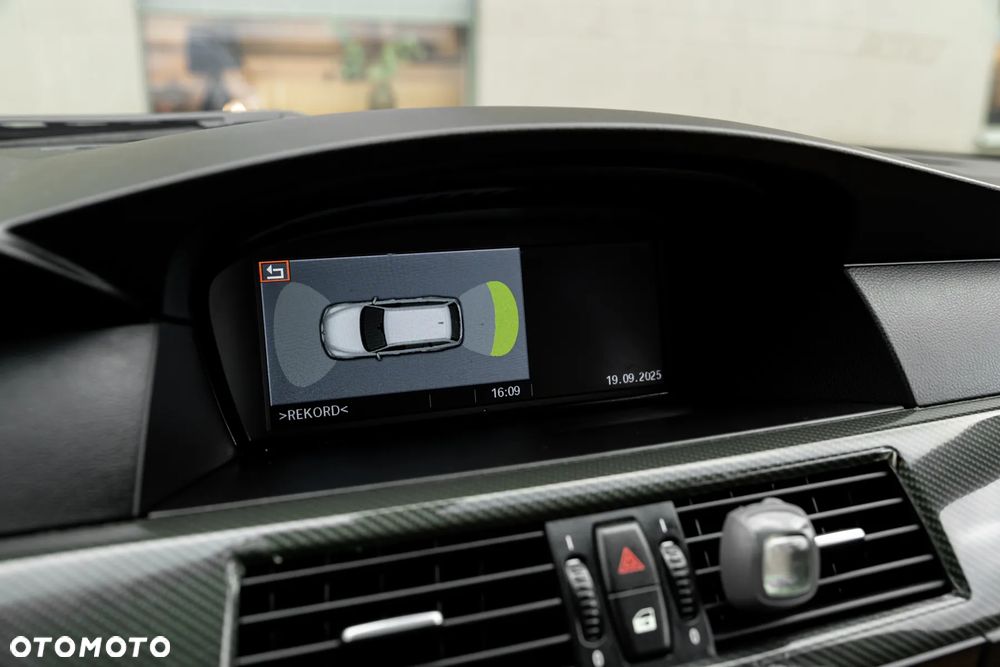 BMW Seria 5 525xi Edition Exclusive - 31