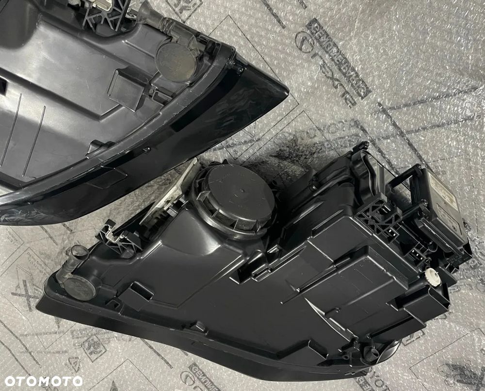 Audi A8 D4 4H reflektory lampy bi xenon skrętne prawy lewy kompletne - 5