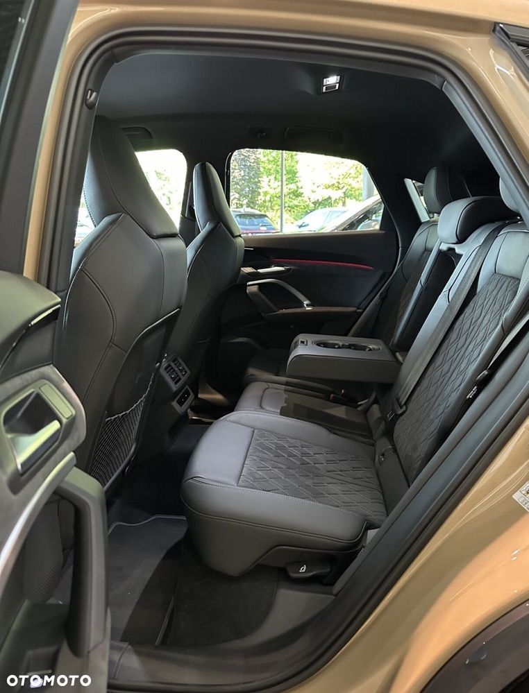 Audi Q5 Sportback - 16