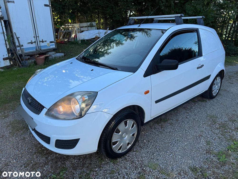 Ford Fiesta 1.4 TDCi Ambiente - 3