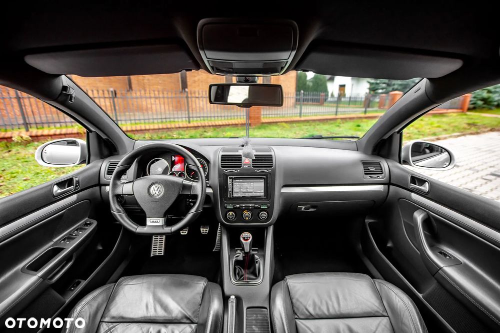 Volkswagen Golf 2.0 GTI - 9