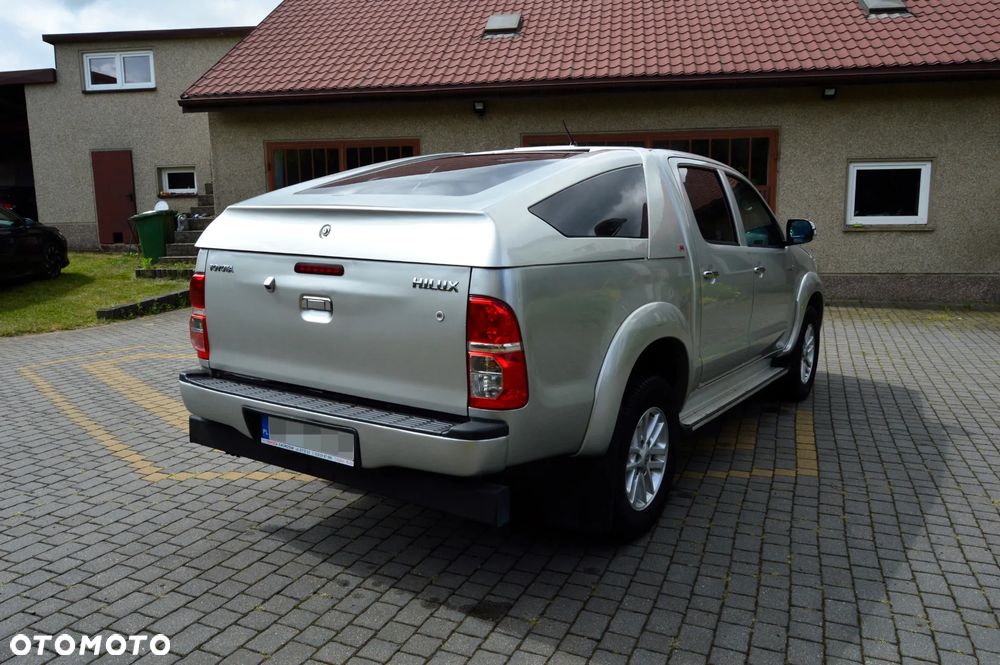 Toyota Hilux 3.0 D-4D SR5 - 6