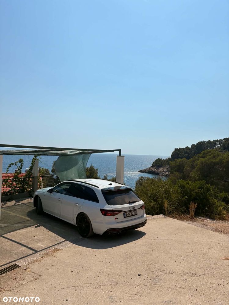 Audi A4 Avant 35 TDI S tronic - 13