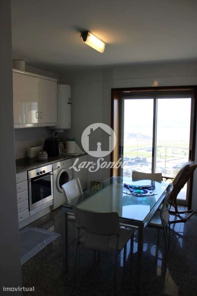 Arrendamento de Apartamento T2 na Avenida da Beira-Mar/Canidelo, in... - Grande imagem: 5/30