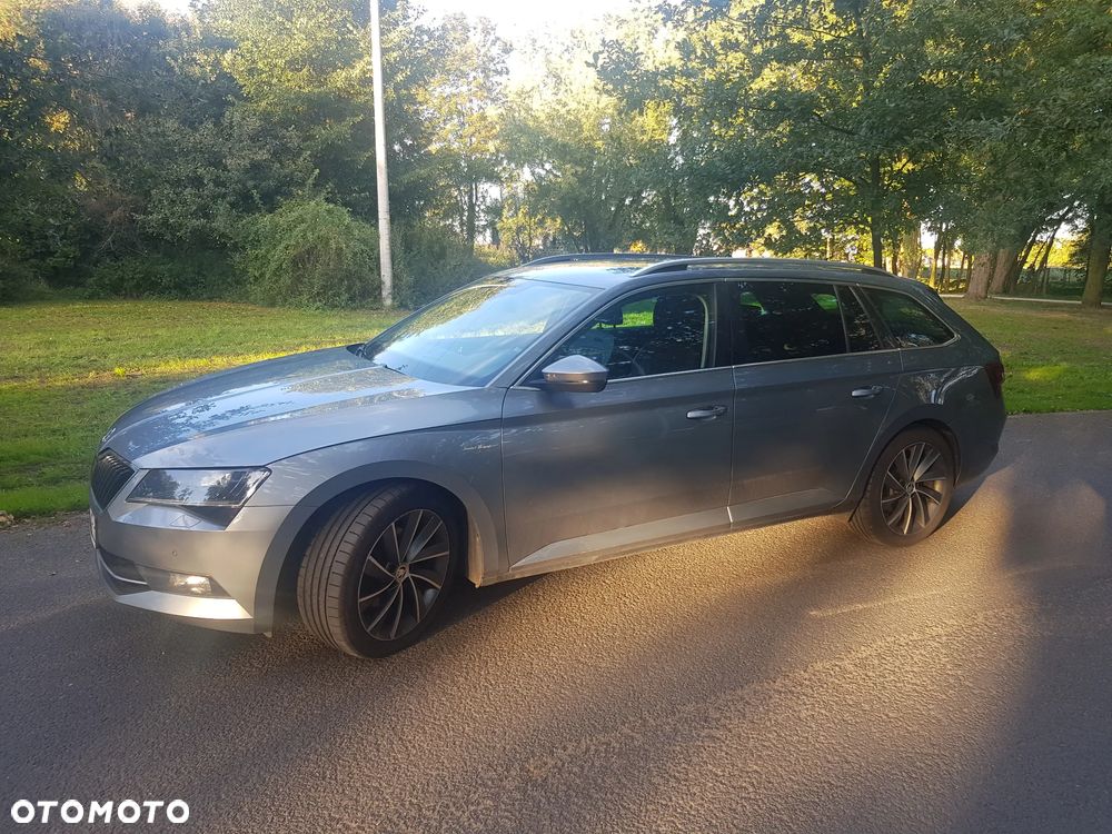 Skoda Superb 2.0 TDI 4x4 L&K DSG - 2
