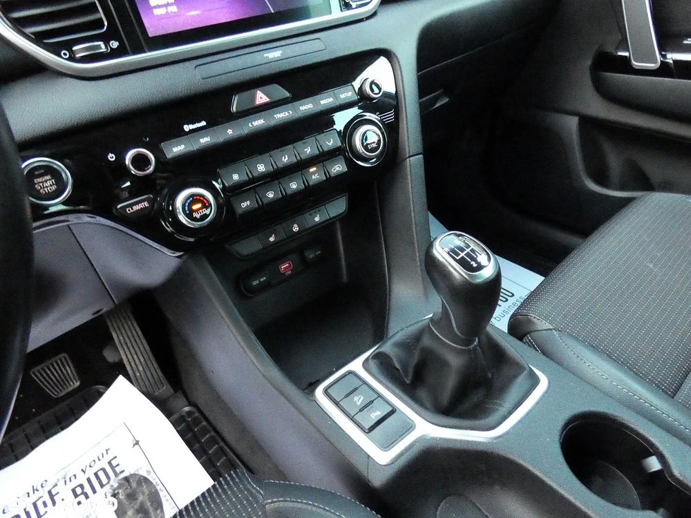 Kia Sportage 1.6 GDI Black Edition 2WD - 31
