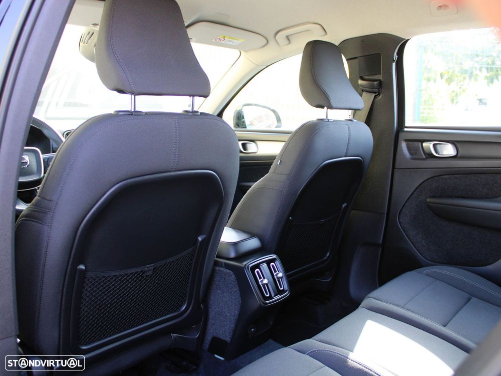 Volvo XC 40 1.5 T2 Momentum - 46