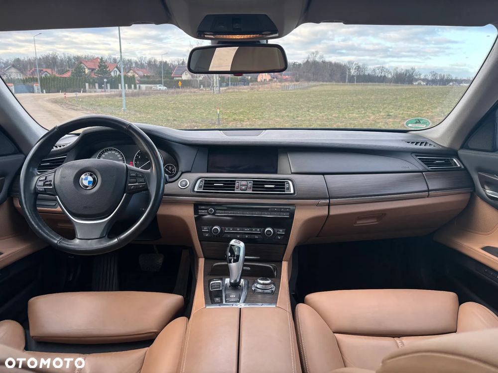 BMW Seria 7 - 9