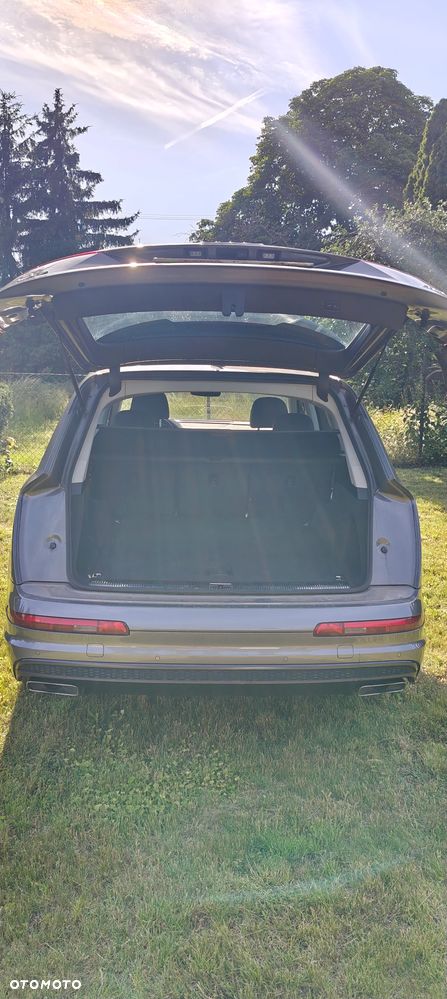 Audi Q7 - 12