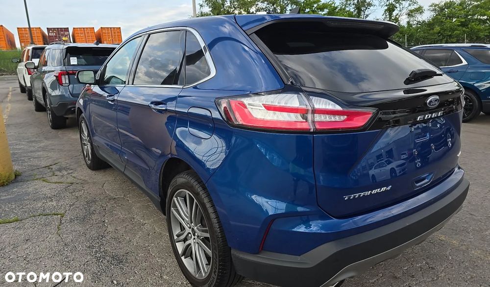 Ford Edge - 4