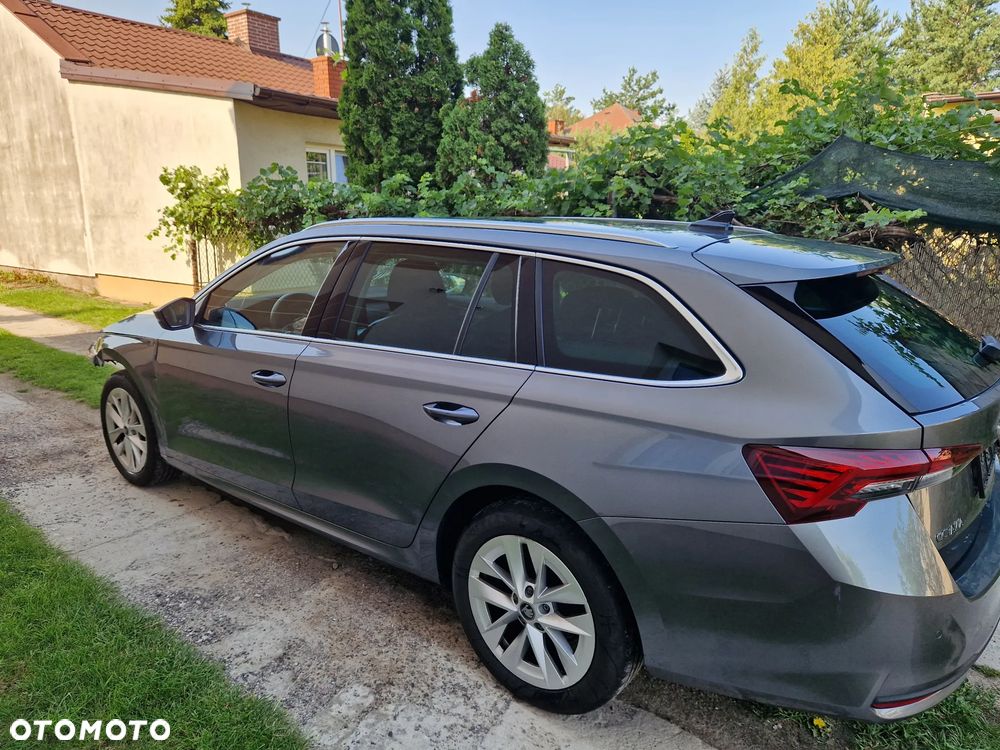 Skoda Octavia 2.0 TDI Selection DSG - 5