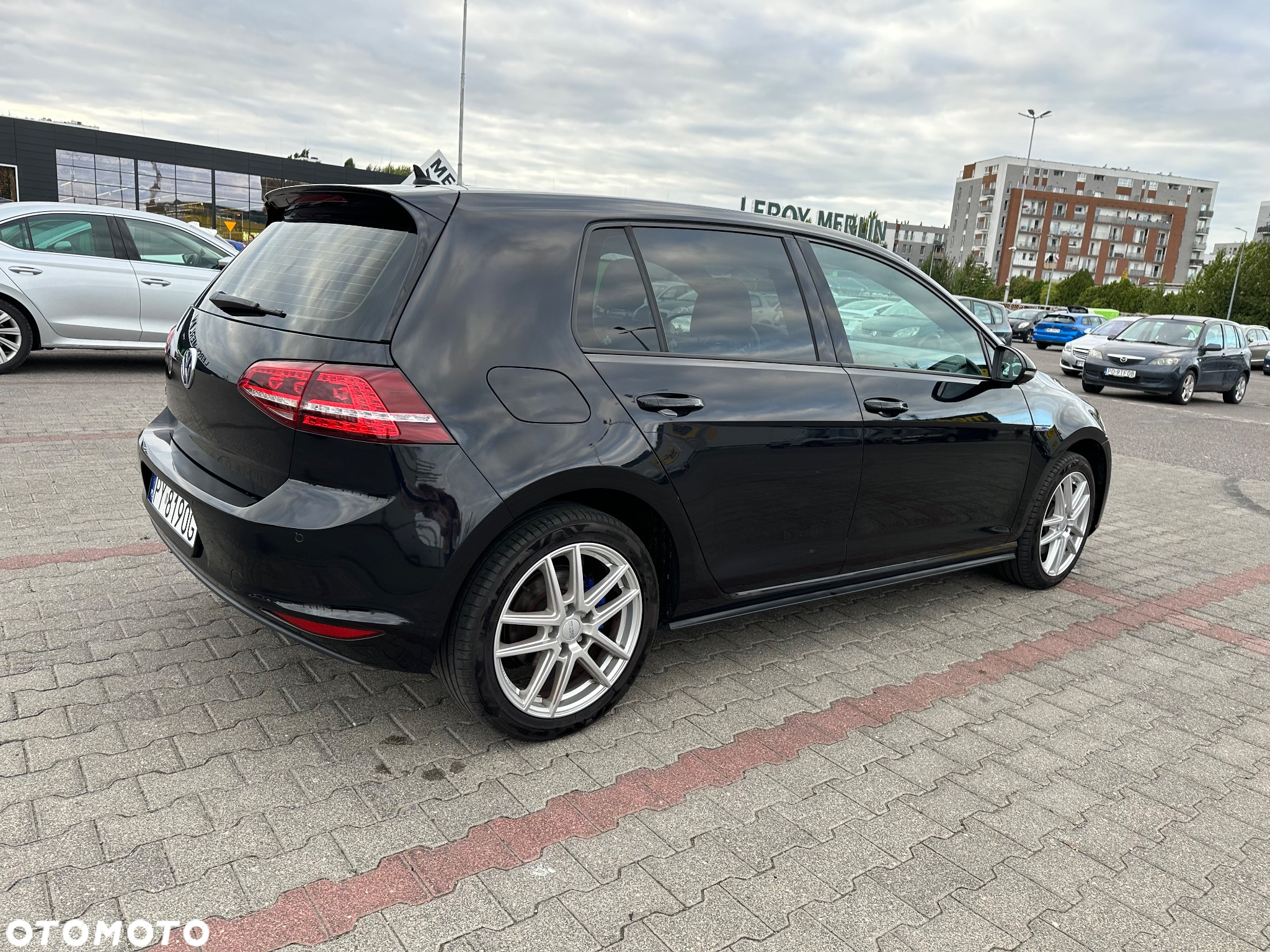 Volkswagen Golf - 13