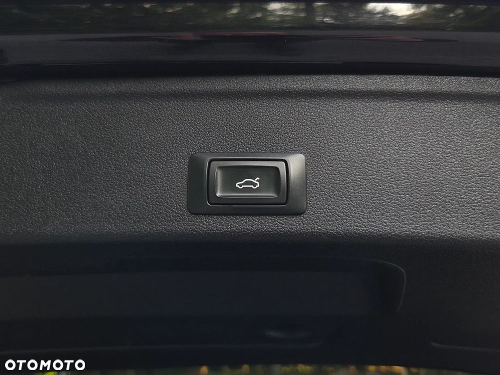 Audi A4 Avant 40 TDI S tronic S line - 14