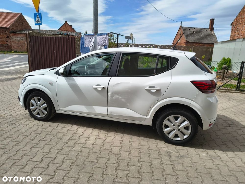 Dacia Sandero - 10