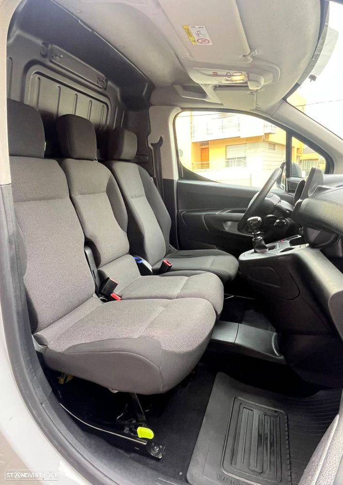 Toyota Proace City 1.5D L2h2 Longa Nacional - 12