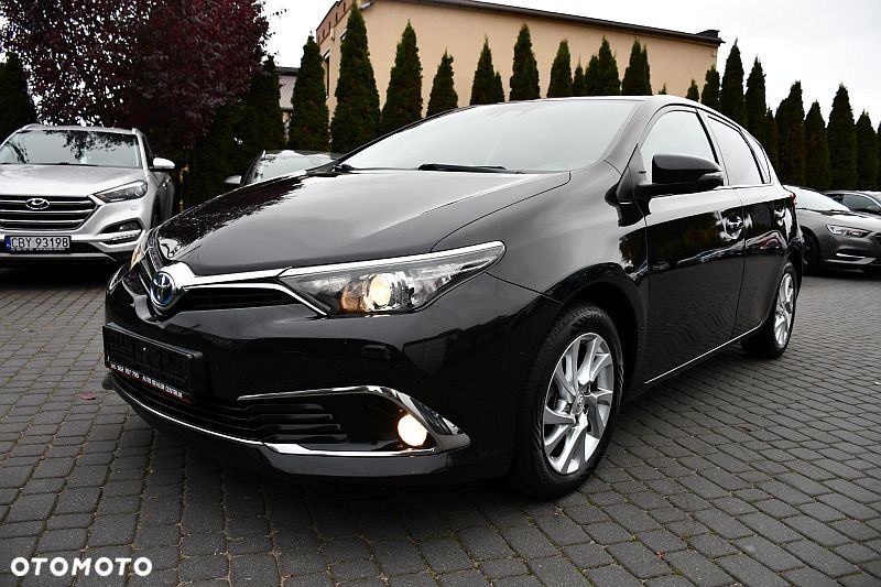Toyota Auris Hybrid 135 Prestige - 27