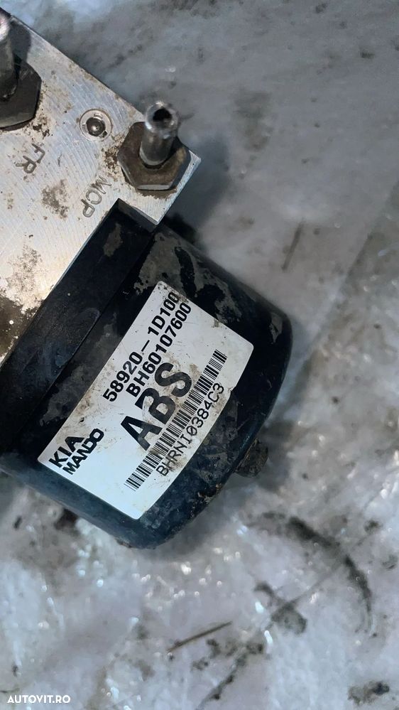 Pompa ABS Kia Carens 2.0 crdi 2006-2012 589201d100 - 2