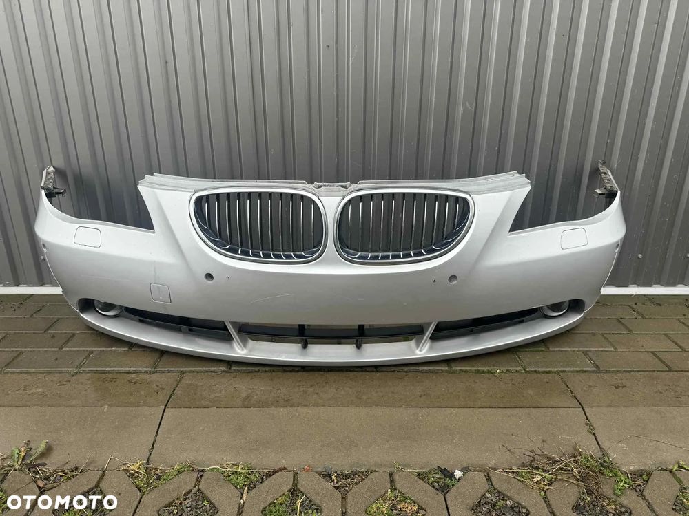 BMW 5 E60 E61 Zderzak Przód Przedni Kompletny 4xPDC Spryskiwacze Halogeny 354 - 1