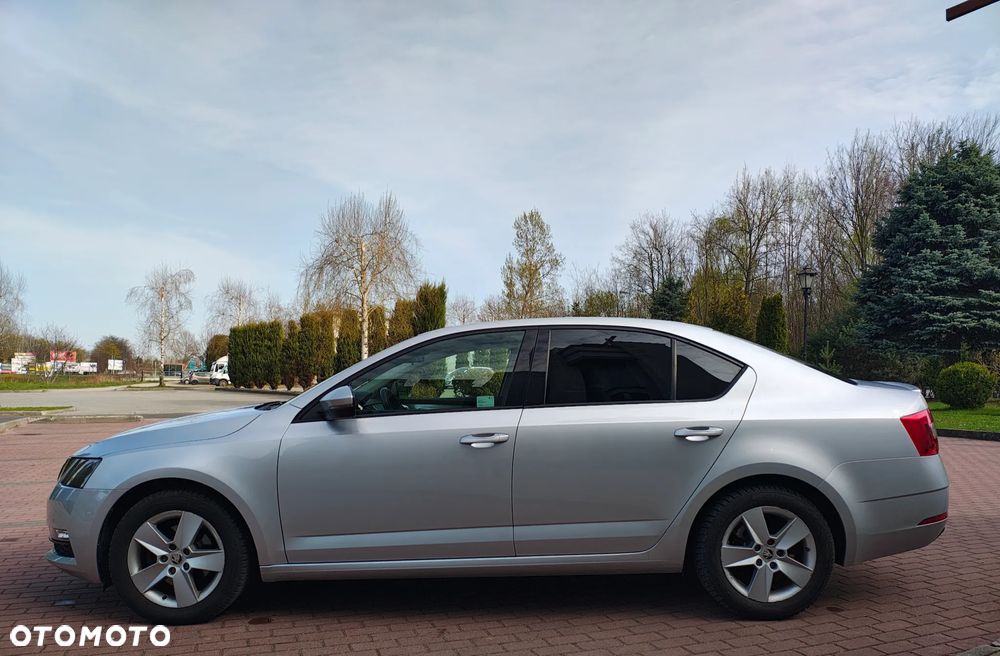 Skoda Octavia 1.5 TSI ACT Ambition - 8