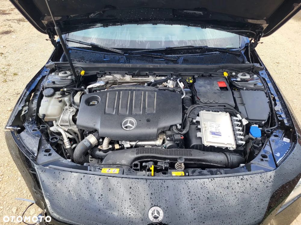 Mercedes-Benz CLA - 12
