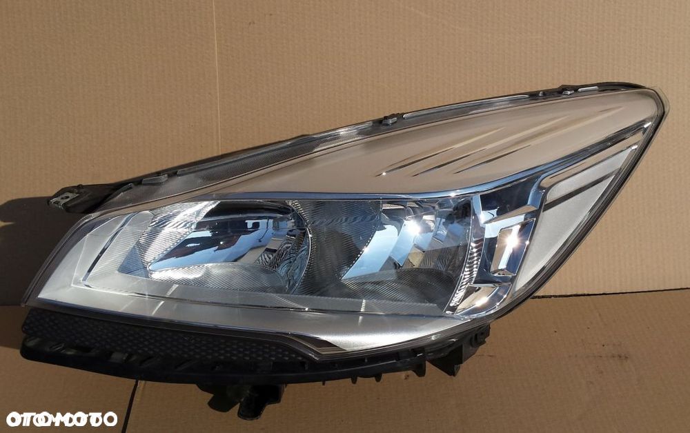 Reflektor lewy lampa lewa Ford Kuga MKII 2 2014