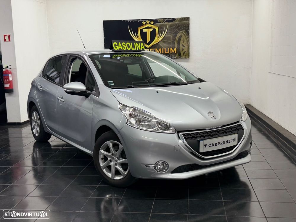 Peugeot 208 1.2 VTi Allure - 1