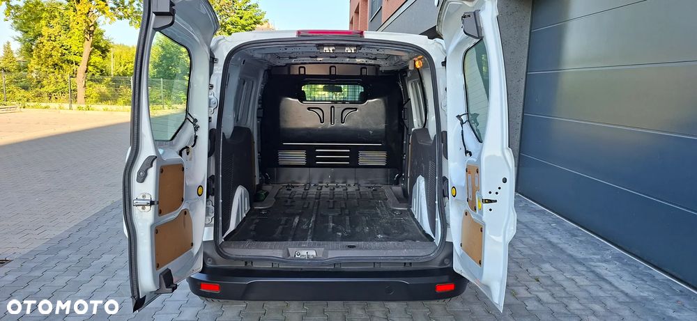 Ford Connect Transit - 23