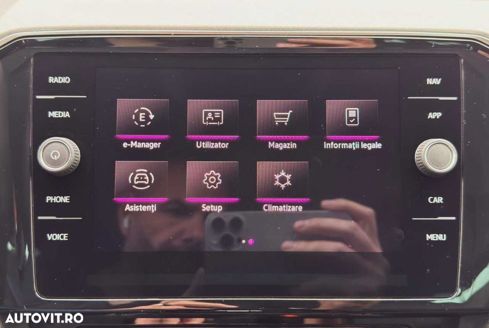 Volkswagen Passat - 37