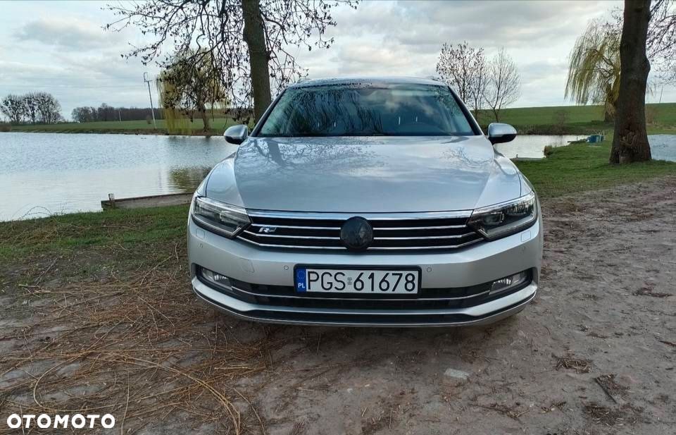 Volkswagen Passat - 4