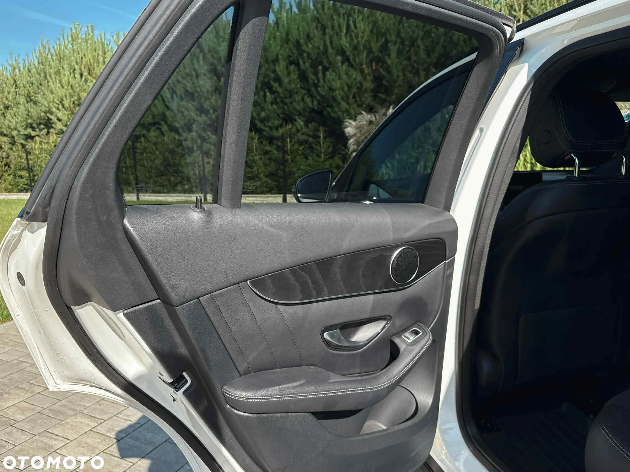 Mercedes-Benz GLC - 14