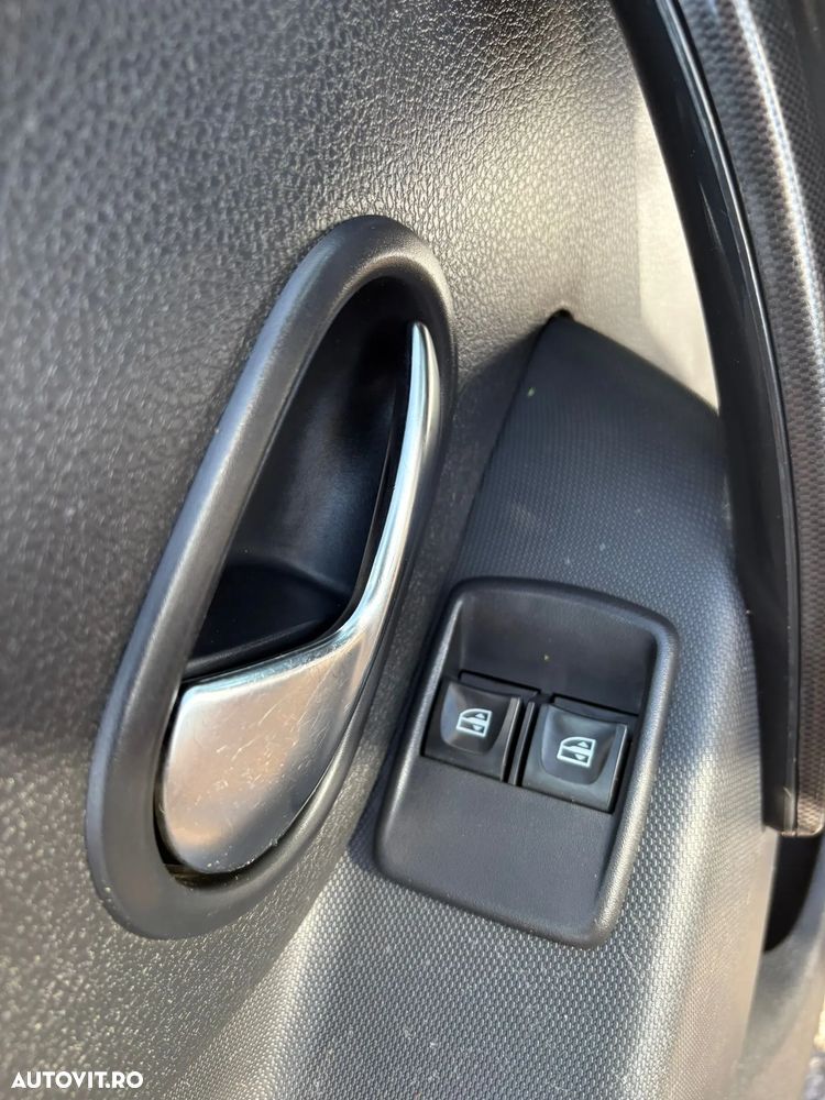 Dacia Logan MCV 1.0 SCe Ambiance - 11