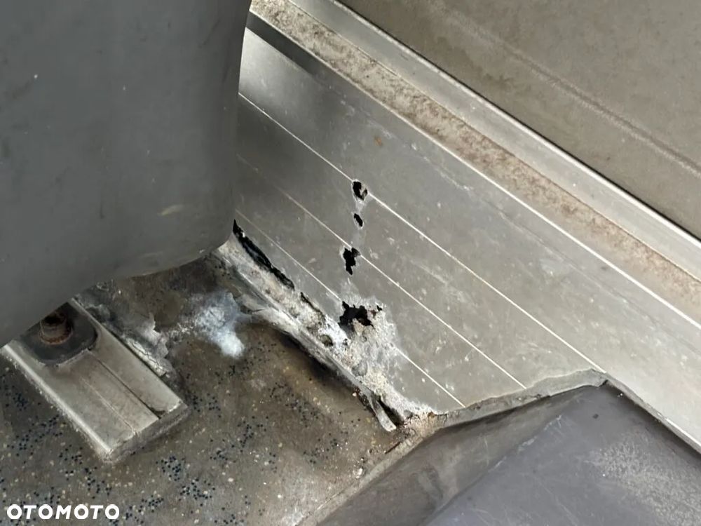 Mercedes-Benz Sprinter 906 - 24