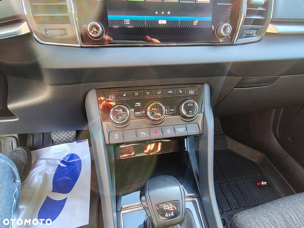 Skoda Karoq 2.0 TDI SCR Sportline - 21
