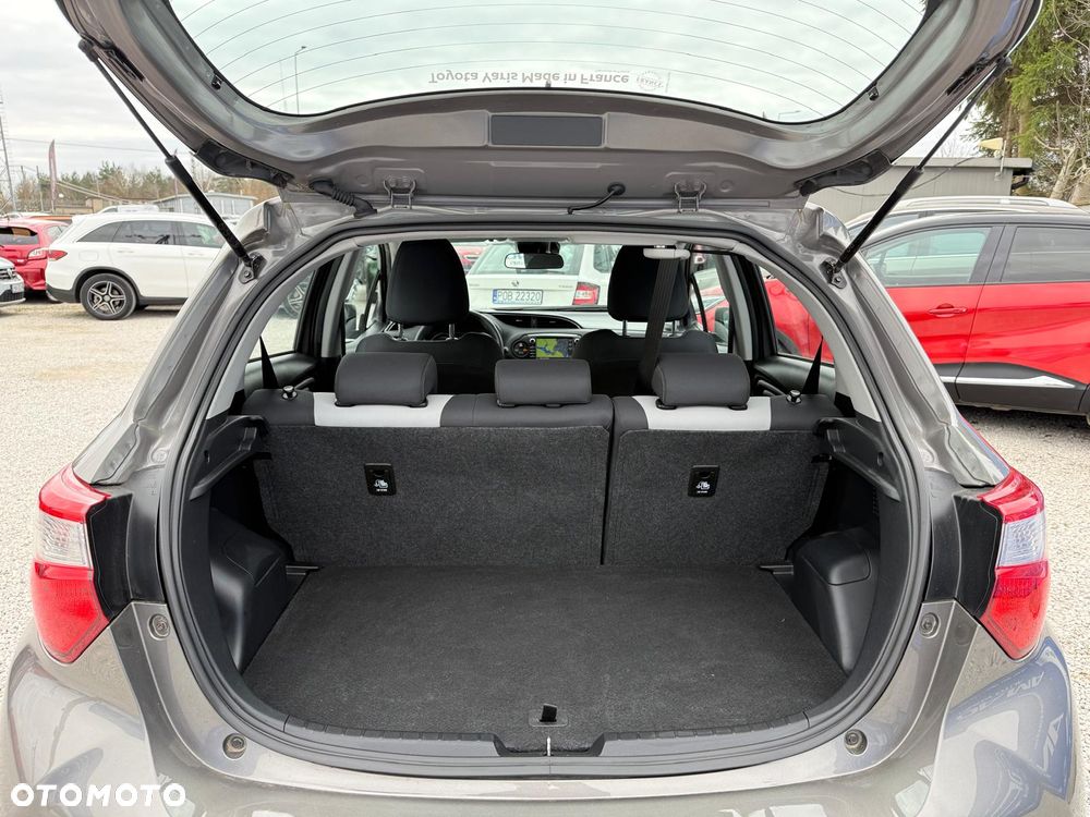 Toyota Yaris Hybrid 100 Active EU6 - 23