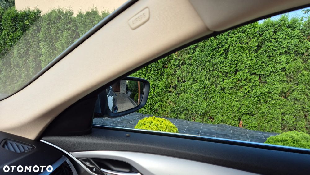 BMW Seria 5 530e PHEV - 19