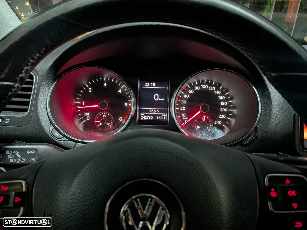 VW Golf 1.6 TDi Edition - 9