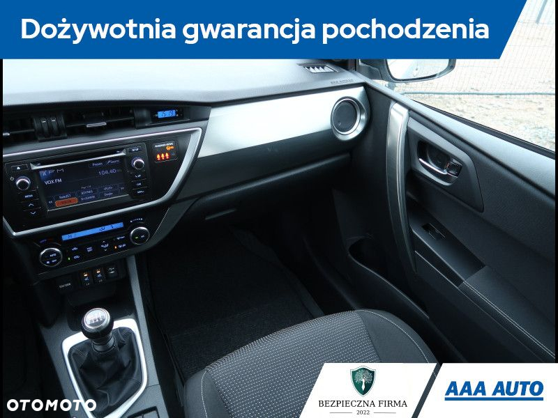 Toyota Auris - 9