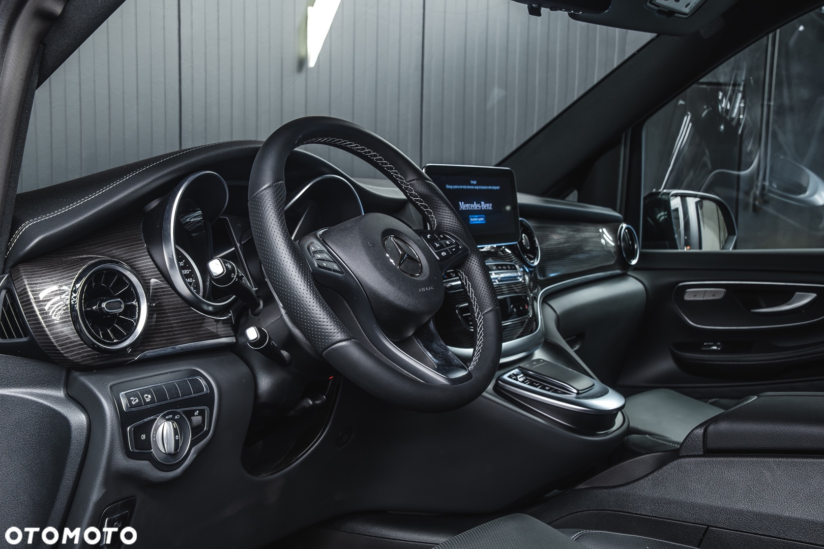 Mercedes-Benz Klasa V 300 d 4-Matic Avantgarde 9G-Tronic (ekstra d³) - 21