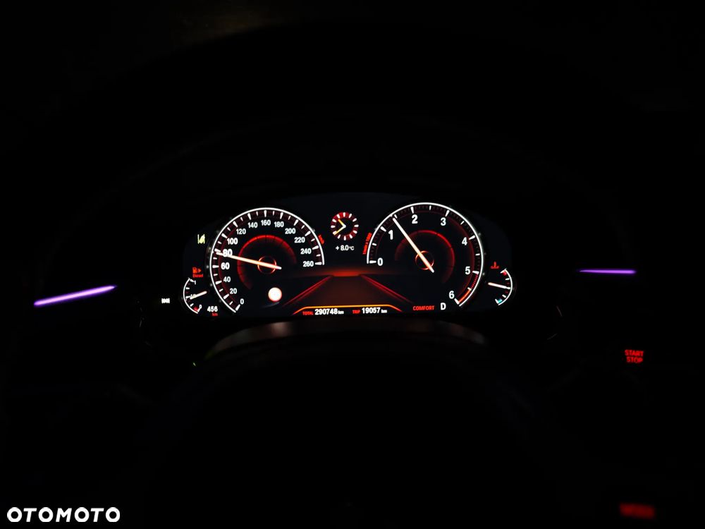 BMW Seria 5 - 25