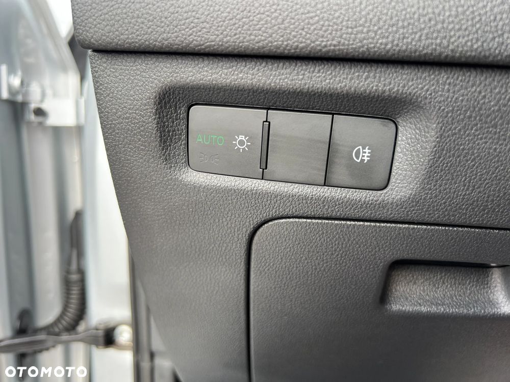 Skoda Octavia 1.5 TSI mHEV Selection DSG - 19