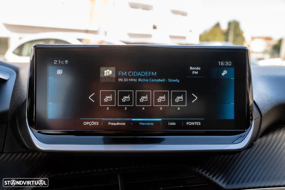 Peugeot 2008 1.2 PureTech Allure - 20