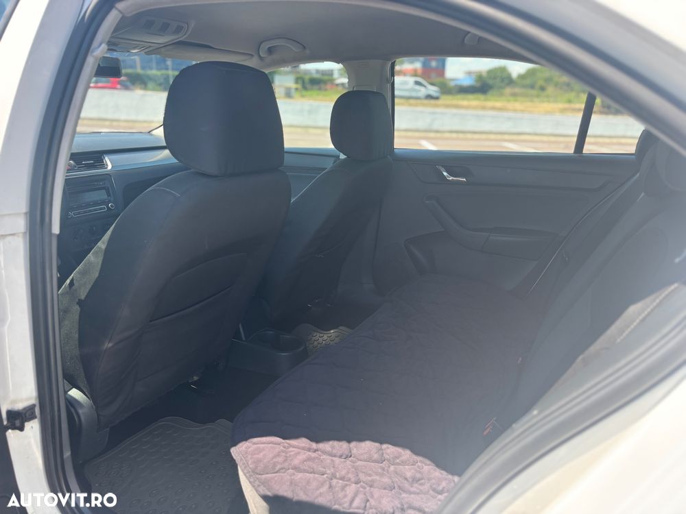 Skoda RAPID 1.6 TDI Active - 11