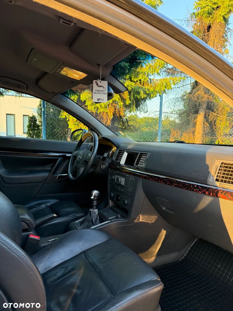 Opel Vectra 1.9 CDTI Cosmo - 12