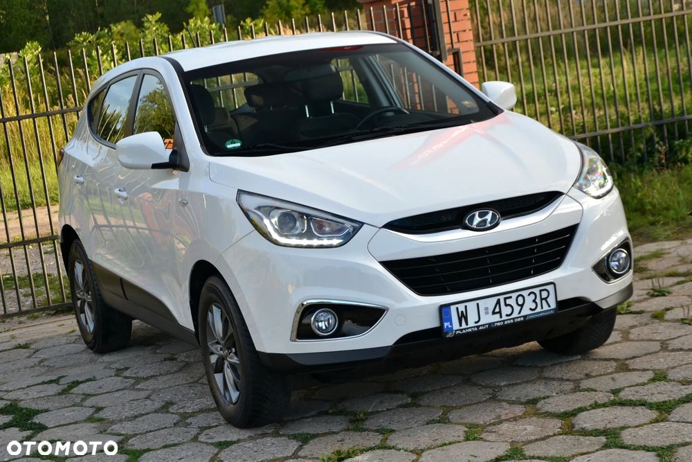 Hyundai ix35 1.6 2WD Fifa World Cup Edition - 10